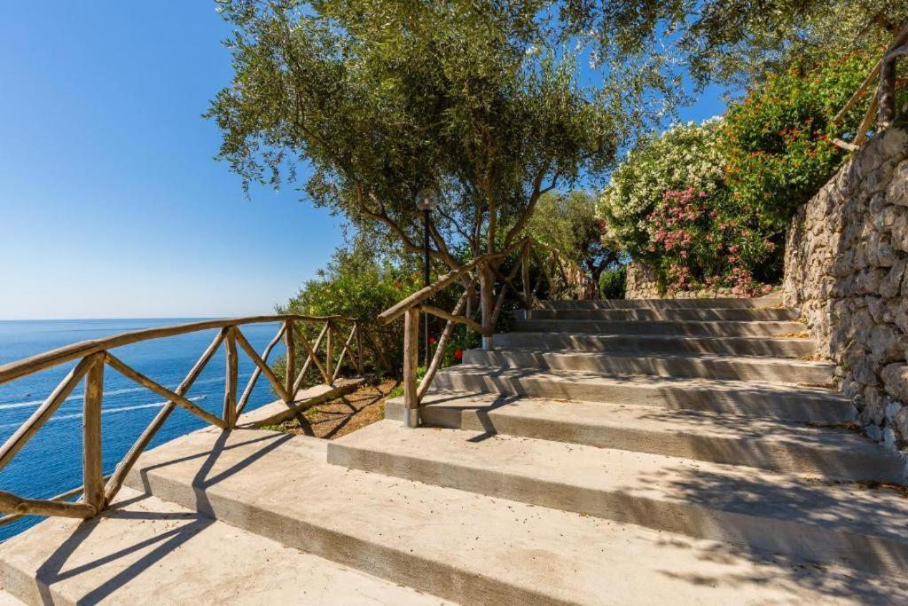 La Terrazza Amalfi Villa ภายนอก รูปภาพ