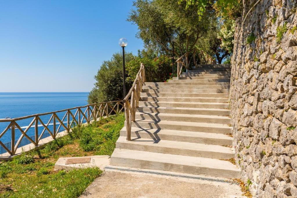 La Terrazza Amalfi Villa ภายนอก รูปภาพ